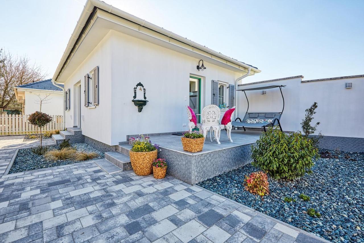 The Doors Boutique Apartments Mosonmagyaróvár Zewnętrze zdjęcie