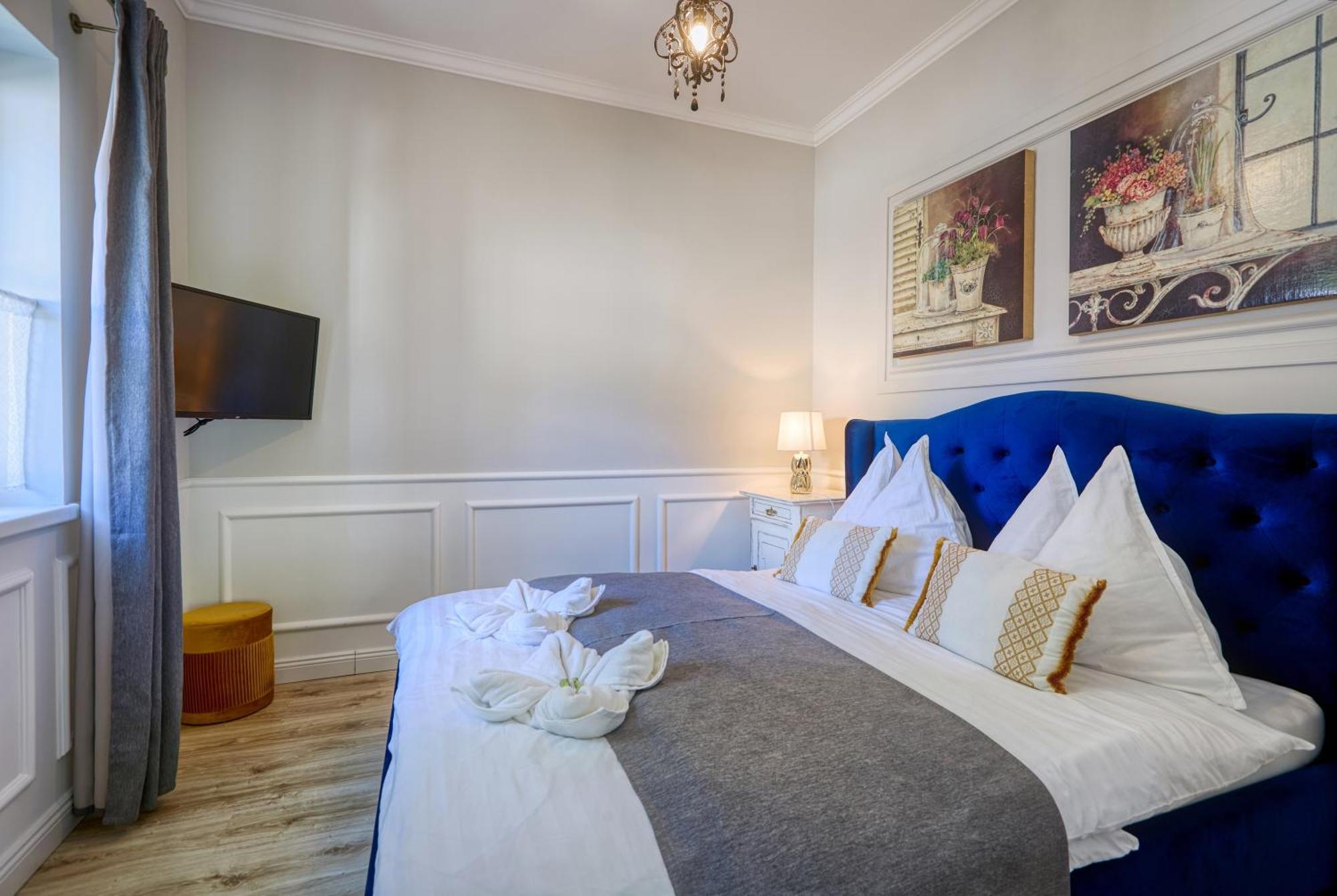 The Doors Boutique Apartments Mosonmagyaróvár Zewnętrze zdjęcie